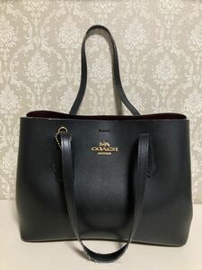 ♪COACH　ビジネストート　ショルダーバッグ　ブラック　黒♪傷がつきにくい　ポケット　仕切り　本革