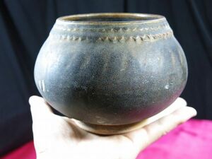 d クメール黒釉丸形壺 １２世紀　遺跡発掘品　カンボジア　陶器/　副葬品　墳墓　シルクロード　明器　埋蔵文化財　素焼き　洛陽