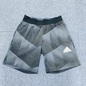 ☆ アディダス ハーフパンツ 150サイズ adidas ☆