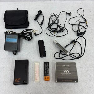 N204-O53-1041 SONY ソニーMD WALKMAN ウォークマン MZ-E900/RM-MC11EL リモコン/ACアダプター/充電器/MDプレーヤー 通電/音出しOK ②