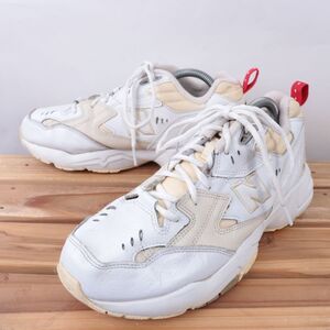 z6620【608】ニューバランス US9.5 26.5cm/白 ホワイト クリーム系 newbalance レディース スニーカー 中古