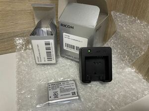 GRⅢ RICOH 純正　バッテリーチャージャー　バッテリー