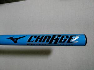 【美品】ミズノ　ソフトボール３号金属　ＣＨＡＲＧＥ　８４ｃｍ