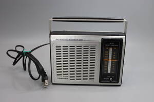 12B-01　TOSHIBA　東芝　RP-1350F　FM/AM　２BAND　ラジオ