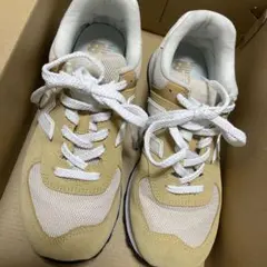 New Balance ユニセックス　ベージュ スニーカー　25.5cm