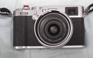 ★1円出品！！　富士フイルム FUJIFILM X100F　シルバー　ほぼ新品★