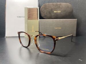 トムフォード　TOM FORD 5568 鼈甲柄　メガネ　フレーム　伊達　ウェリントン　オシャレ