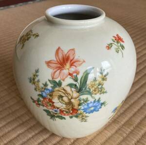 オールドノリタケ花瓶 Noritake インテリア 置物 花入 1935年-1943年製。箱無し。高さ＝約16cm