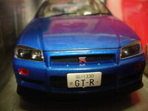 日産スカイラインGT-R（R34）ブルーメタ色のGT-R。NISMOのホイールもリアル！未開封未使用品です。