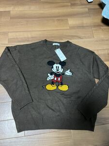 新品！ディズニー　ミッキーマウス　セーター