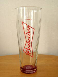 Budweiser バドワイザー　ビールグラス　ビアグラス〈 お洒落でスタイリッシュなデザイン 〉新品・自宅保管品