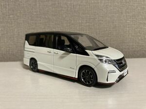 ニスモモデルカーコレクション　セレナ　C27 ニスモ　nismo 白　1/43 京商　ホワイト 日産