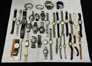 【大量】腕時計 大量まとめ 約2.5kg / TISSOT /ORIENT / Swatch / ランセル / ディーゼル / フォッシル / コーチ / ポールスミス / 66-2 