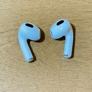 【新品同様品】AirPods 第3世代 ワイヤレスイヤホン