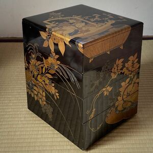 花籠図四段重箱　江戸時代　　　　　蒔絵 重箱 本金 琳派 籠 篭 手付き 唐物籠 飲食器 菓子器 懐石 茶道具 正月 おせち 花見 漆器 木 道具