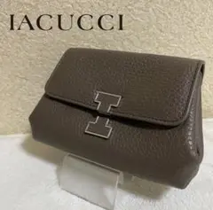 極美品　IACUCCI イアクッチ 財布 アバウォレット グレイッシュベージュ