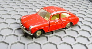 MATCHBOX LESNEY マッチボックス レズニー ナンバー67 フォルクスワーゲン1600TL VOLKSWAGEN ミニカー 箱無し