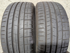 235/35R19 PIRELLI P-ZERO PZ4 Audi承認AO1 2022年製造 中古品4本セット（F）