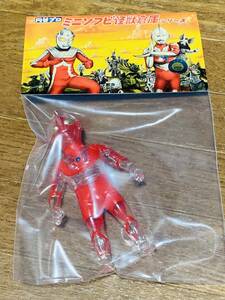 MAX TOY マックストイ MAXTOY ウルトラマン クリア 新品未開封 ミニソフビ One up. 限定色