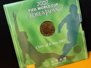 ※23803 2002 FIFA WARLD CUP 記念硬貨 韓国VS日本 2001年 外貨