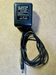 AC ADAPTOR 06-20J KNOWHOW ELECTRIC CO.,LTD！DC 6V 2A MADE IN TAIWAN！！センタープラス