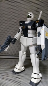 プレバン　マスターグレード　RGM-79　ジム（ホワイト・ディンゴ隊仕様）中古完成品 MG