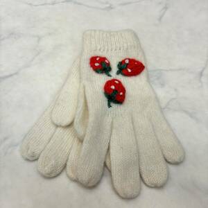新品 タグ付き 日本製 手袋 グローブ いちご 苺 ウール モヘア アイボリー レディース