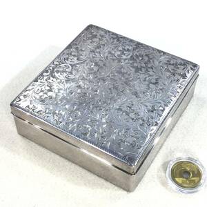 【昭和レトロ アンティーク 美品】銀製 SILVER シガレットケース 煙草入れ アクセサリー小物入れ 宝石箱 、唐草模様 内側木製 総重量 178g