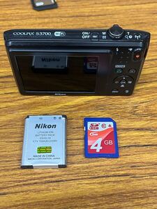 Nikon COOLPIX S3700 デジタルカメラバッテリー＋SDカード付き　動作品