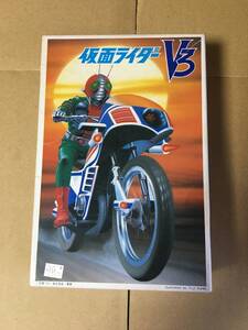 40年前当時物【1983年製】ゼンマイ走行　仮面ライダーV3 アクションキャラコレクションNo.2 プレミアム　プラモデル　1号