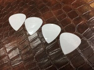 ナイロン素材 モズライト ギターピック 4枚SET Mosrite Pick