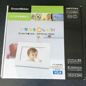 DreamMaker ドリームメーカー デジタル写真たて ホワイトフォトフレーム DMF070WA