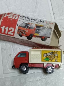 トミカ tomica　TOMY　絶版トミカNo112　ISUZU ELF　BOTTLE　CAR 当時物　日本製