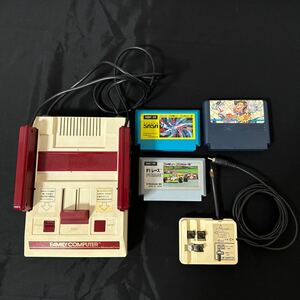 任天堂ファミコン本体　RFスイッチ　カセット3本付き　比較的美品　FC　コレクション品　レトロゲーム　ファミリーコンピューター