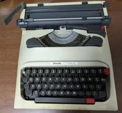 Olivetti タイプライター