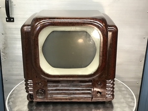 英国 BUSH社 ベークライトボディ テレビ Type22 made in England