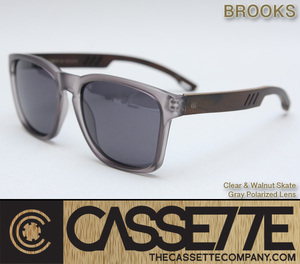 ■CASSETTE■木製 ウッドアーム 偏光レンズモデル BROOKS 502 [Clear & Walnut Skate／Gray Lens] カセット サングラス