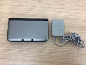 ◯営NI041-A5T60【埼玉発】Nintendo ニンテンドー3DS LL SPR-001（JPN） シルバー 通電動作確認済 初期化済 充電器有 現状品