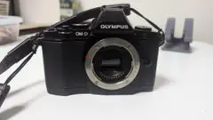 OLYMPUS OM-D em5 m1 デジタルカメラ 黒