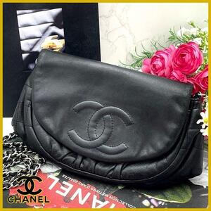 ★未使用級★　CHANEL　シャネル　バッグ　チェーンウォレット　ハーフムーン