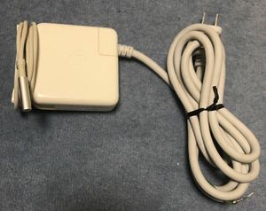 純正 Apple Macbook pro 13/15/17 inch アダプター magsafe1 60 Watt A1330 動作は確認済み