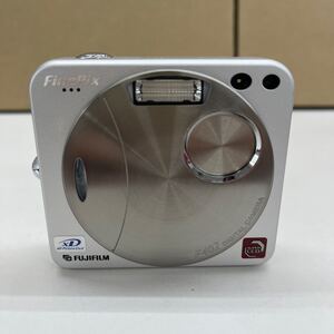 ☆139. FUJIFILM 富士フィルム FinePix F402 コンパクトデジタルカメラ 動作未確認 現状品