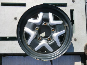 ジムニーホイール 16×5J PCD:139.7 +22 5H ハブ径:108 1個のみ 管理YNR510-SH3996