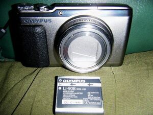 ☆☆オリンパス　OLYMPUS　STYLUS　SH-50　光学24倍　動作確認済み！☆☆