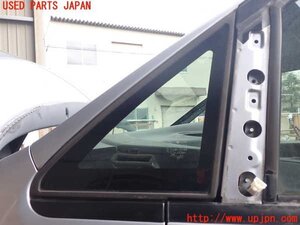 5UPJ-99731202]デリカ スペースギア(PD6W)左フロント三角窓ガラス M2H3 中古