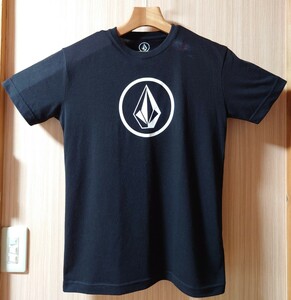 VOLCOM Tシャツ