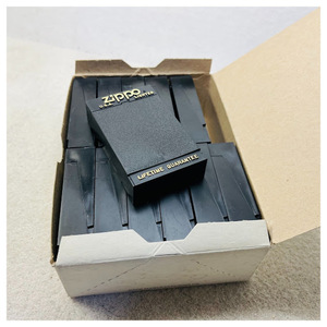 【未使用】ZIPPOヴィンテージ黒プラケース12個箱入り1993年～2001年Bパターン初期型【送料無料】