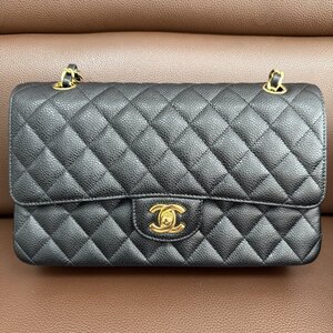 新品同様 ◆CHANEL シャネル◆ A01112 ダブルフラップマトラッセ キャビアスキン チェーン ショルダーバッグ ゴールド金具 超人気