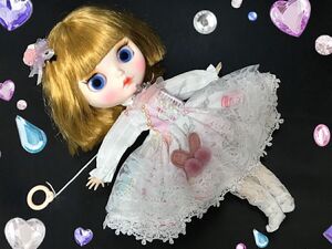 Blythe ブライス ICYドール 1/6ドール 人形 フィギュア カスタムドール 洋服 セット 現品のみ (B210975-B)