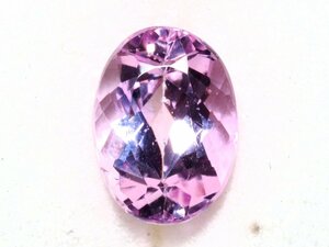 天然インペリアルトパーズ（ピンク）ルース 1.040 ct、ソーティング付き、ケース入り